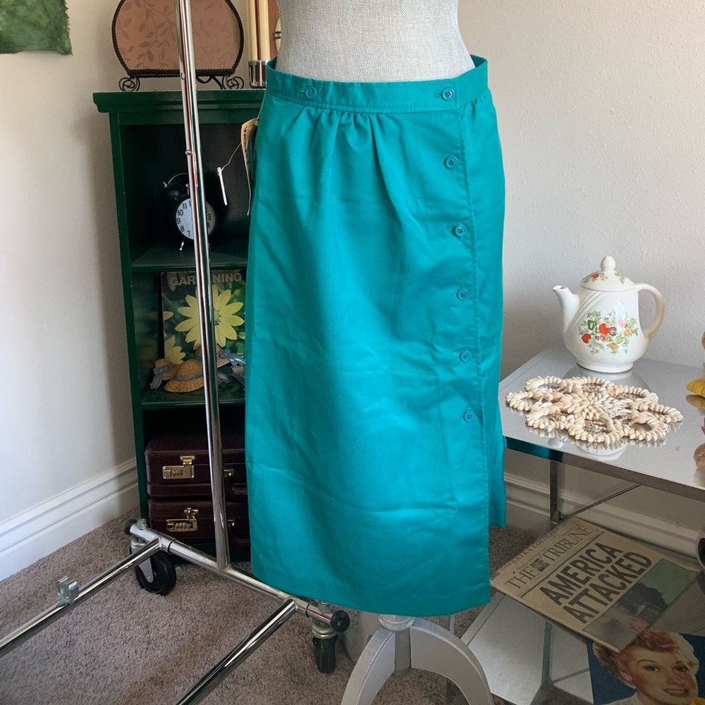NWT vintage Wendy Winter Teal skirt with functional buttons down one side.